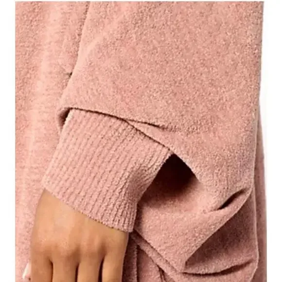 Barefoot Dreams CozyChic UltraLite Blanket Wrap size L/XL Dusty Coral New - Picture 3 of 11